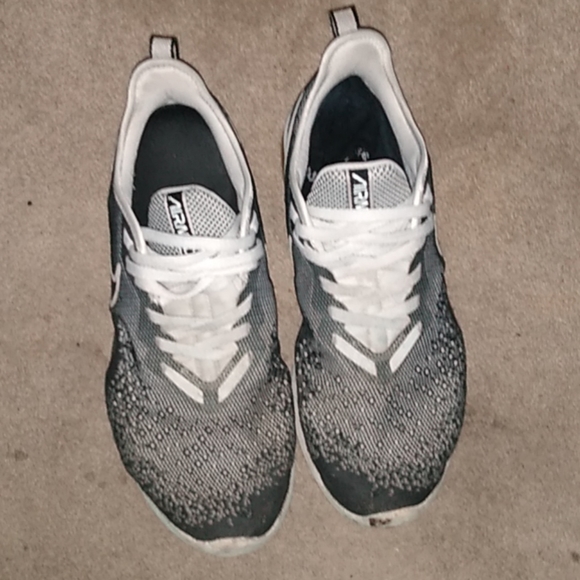 Nike Air Max men's shoes - Picture 3 of 3